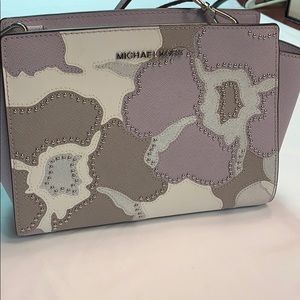 Michael Kors Selma Medium Satchel